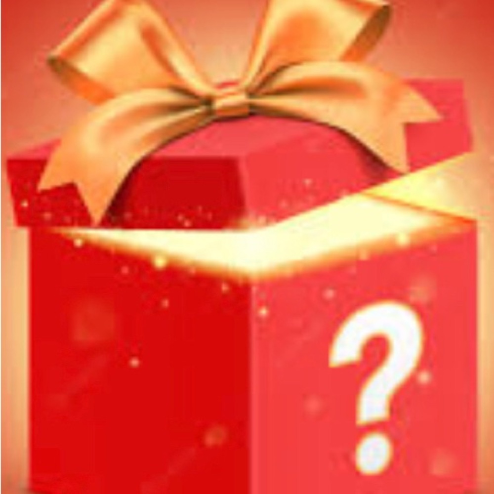 THIS IS A MYSTERY RAINBOW RARE VMAX ALL RAINBOW VMAX HAVE A VERY HIGH VALUE